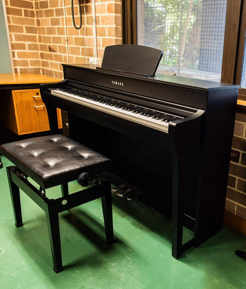 piano APS4 copy small.jpg